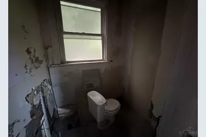 2307 Vine Street, Cincinnati, OH 45219 - Photo 6