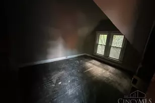 2307 Vine St, Cincinnati, OH 45219 - Photo 14