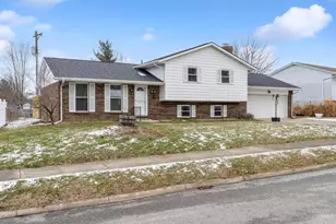551 Randolph St, Wilmington, OH 45177 - Photo 1