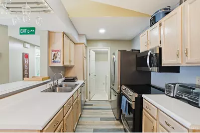 9800 Regatta Drive #301, Colerain Township, OH 45252 - Photo 4