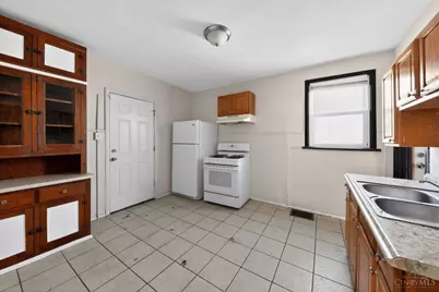 547 Flatt Terrace, Cincinnati, OH 45232 - Photo 16