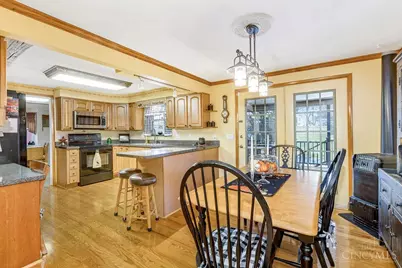 470 Little Turtle Lane, Union Township, OH 45244 - Photo 8