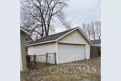 325 Moore Street, Middletown, OH 45042 - Photo 2