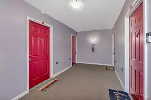 9578 Woodland Hills Dr, West Chester, OH 45011 - Photo 4