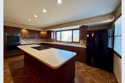 839 Summerfield Lane, Springdale, OH 45240 - Photo 6