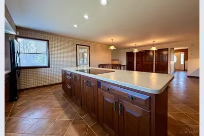 839 Summerfield Lane, Springdale, OH 45240 - Photo 12