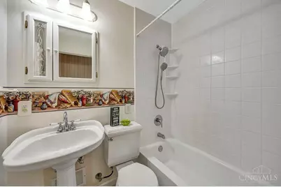 147 N Ruskin Drive, Springdale, OH 45246 - Photo 20