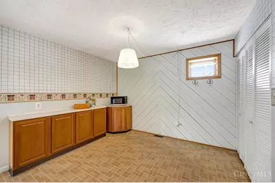 147 N Ruskin Drive, Springdale, OH 45246 - Photo 10