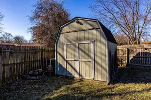 10061 Sturgeon Ln, Colerain Township, OH 45251 - Photo 32