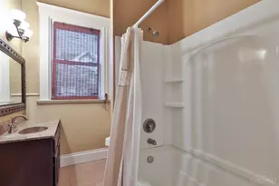 2207 Burnet Ave, Cincinnati, OH 45219 - Photo 22