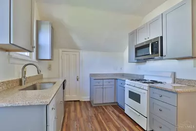 2207 Burnet Avenue, Cincinnati, OH 45219 - Photo 28