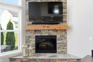 1571 Canterbury Ct, Turtle Creek Township, OH 45036 - Photo 12