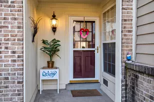 5925 Castlewood Crossing, Miami Township, OH 45150 - Photo 2