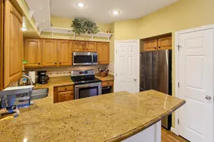 5925 Castlewood Crossing, Miami Township, OH 45150 - Photo 6