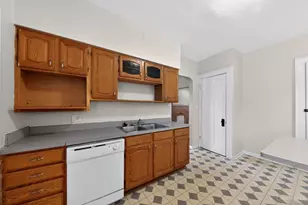 1059 Lockman Ave, Cincinnati, OH 45238 - Photo 14