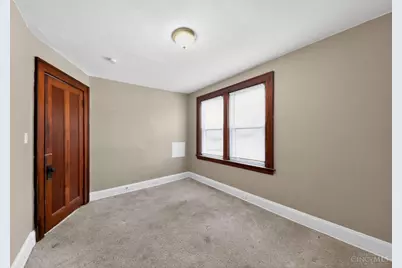 1059 Lockman Avenue, Cincinnati, OH 45238 - Photo 8