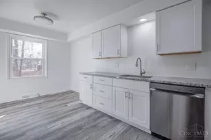 3553 Edgeview Dr, Cincinnati, OH 45213 - Photo 12