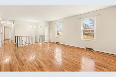 8376 Vicksburg Drive, Symmes Township, OH 45249 - Photo 6