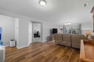 1357 Double Eagle Ct, Turtle Creek Township, OH 45036 - Photo 10