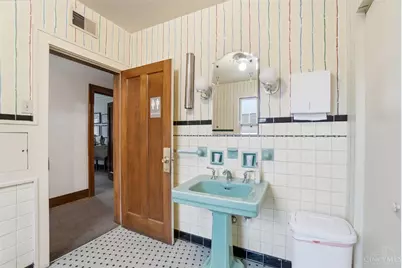 820 Delta Avenue, Cincinnati, OH 45226 - Photo 34