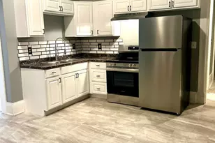 447 Warner St, Cincinnati, OH 45219 - Photo 2