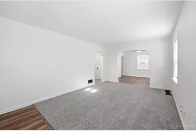 4740 Green Glen Lane, Green Township, OH 45238 - Photo 6