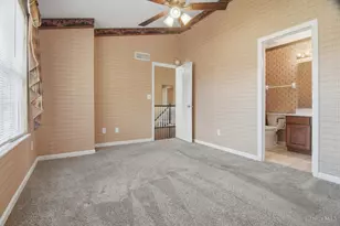 2122 Castle Pines Ct, Hamilton, OH 45013 - Photo 8