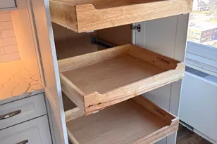 2200 Victory Pkwy, Cincinnati, OH 45206 - Photo 6