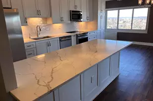 2200 Victory Pkwy, Cincinnati, OH 45206 - Photo 4