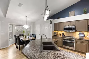 1753 Cottontail Dr, Miami Township, OH 45150 - Photo 12