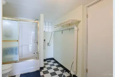 2206 Varelman Avenue, Cincinnati, OH 45212 - Photo 34