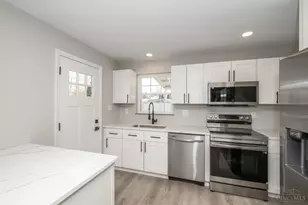 1476 Foxwood Dr, Cincinnati, OH 45231 - Photo 8