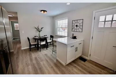 1476 Foxwood Drive, Cincinnati, OH 45231 - Photo 6