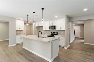 1204 Buxton Oaks Dr, Union Township, OH 45102 - Photo 2
