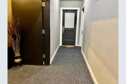 1202 Main Street #9, Cincinnati, OH 45202 - Photo 18