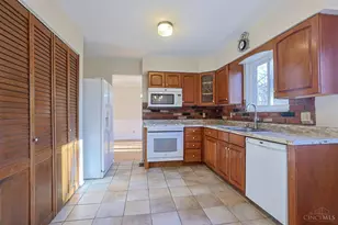 6051 Shelrich Ct, Green Township, OH 45247 - Photo 16