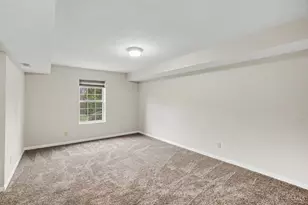 5491 Asbury Lake Dr, Green Township, OH 45247 - Photo 18