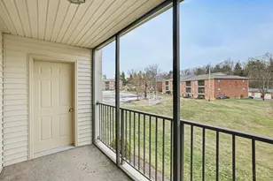 5491 Asbury Lake Dr, Green Township, OH 45247 - Photo 14