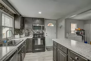 483 Valley View Dr, South Lebanon, OH 45065 - Photo 8