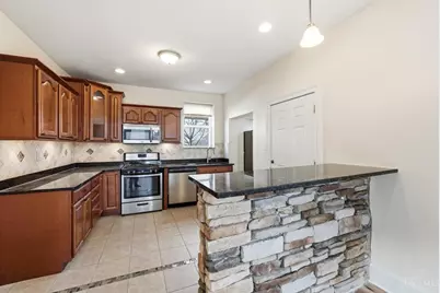 120 W Seventy Second Street, Cincinnati, OH 45216 - Photo 18