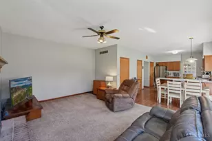 7853 Willow Run Ct, West Chester, OH 45069 - Photo 10