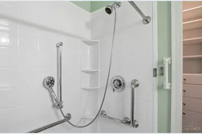 2002 Commons Circle Drive, Batavia Township, OH 45103 - Photo 28