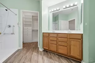 2002 Commons Cir Dr, Batavia Township, OH 45103 - Photo 24