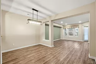 2002 Commons Cir Dr, Batavia Township, OH 45103 - Photo 8