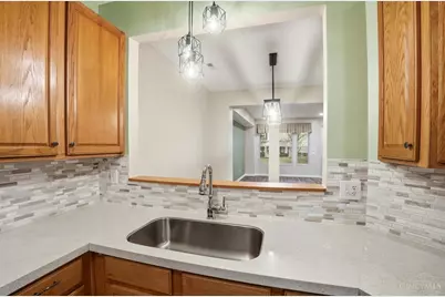 2002 Commons Circle Drive, Batavia Township, OH 45103 - Photo 18