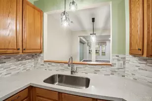 2002 Commons Cir Dr, Batavia Township, OH 45103 - Photo 18