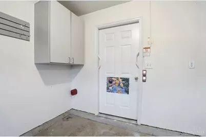 2002 Commons Circle Drive, Batavia Township, OH 45103 - Photo 48