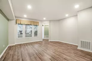 2002 Commons Cir Dr, Batavia Township, OH 45103 - Photo 12