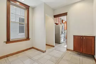 4261 W 8th St, Cincinnati, OH 45205 - Photo 16