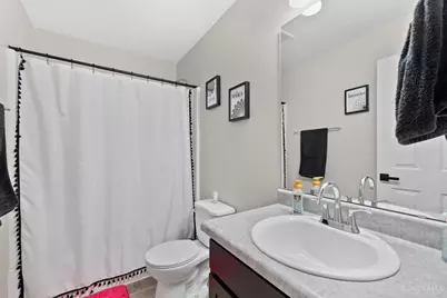 2857 Pine Leaf Court, Hamilton, OH 45013 - Photo 14